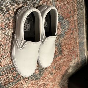White slip on vans women’s 8.5